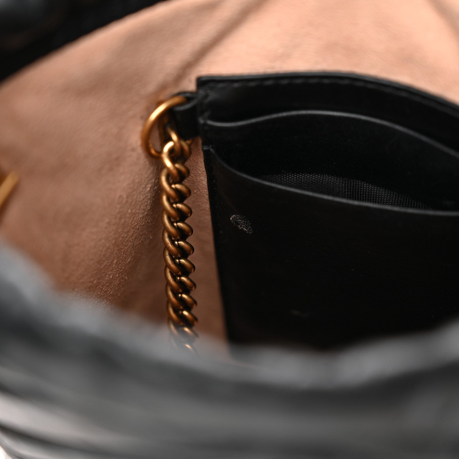 Calfskin Matelasse Mini GG Marmont 2.0 Bucket Bag Black