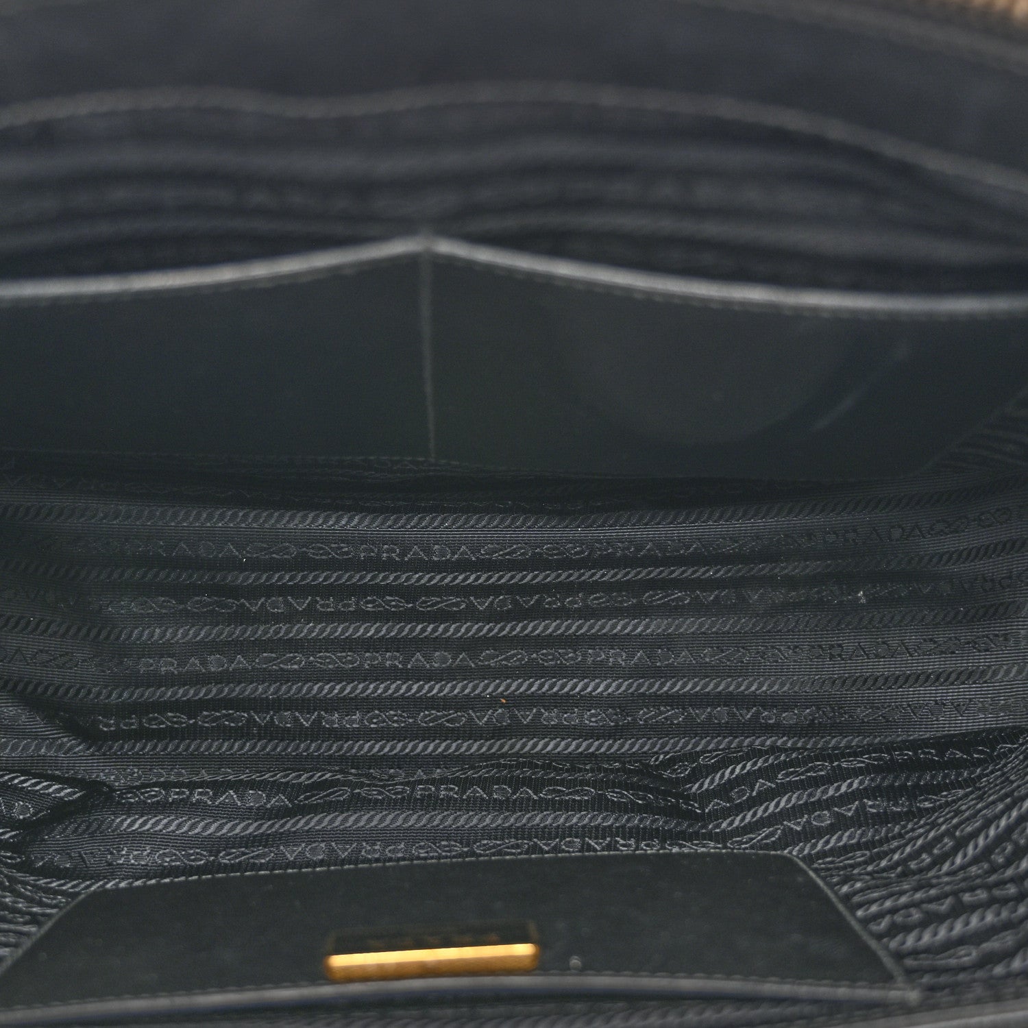 Saffiano Lux Medium Galleria Double Zip Tote Black