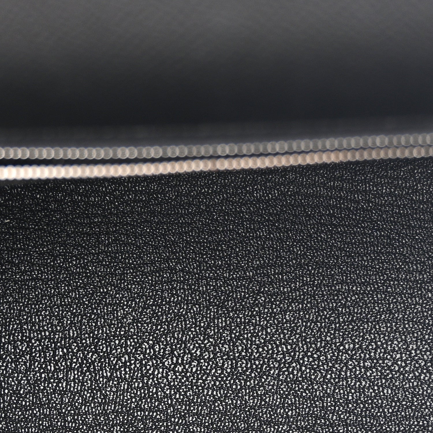 Epsom Kelly Sellier 25 Black