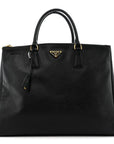 Saffiano Lux Extra Large Galleria Double Zip Tote Black