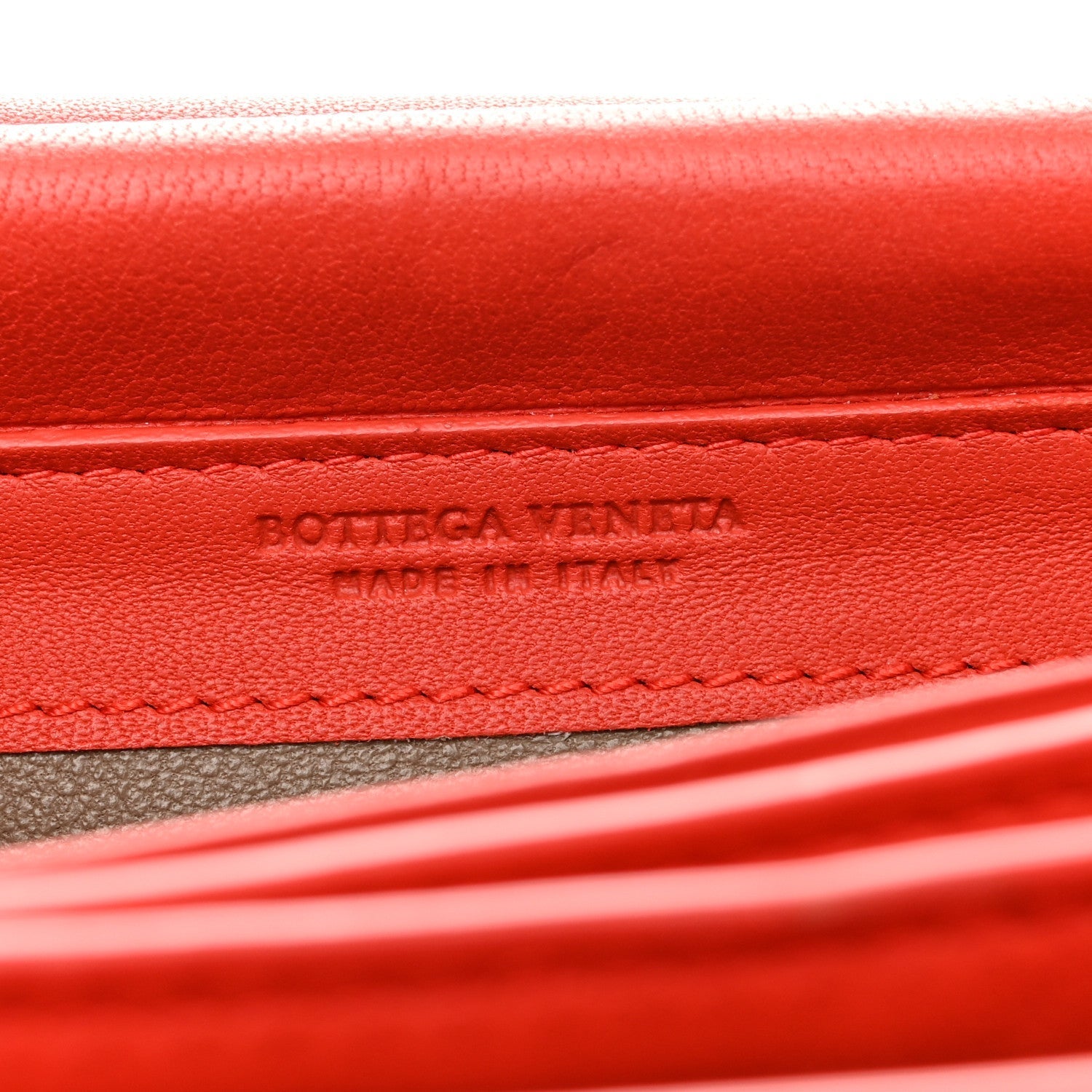 Nappa Intrecciato Continental Wallet on Chain Red