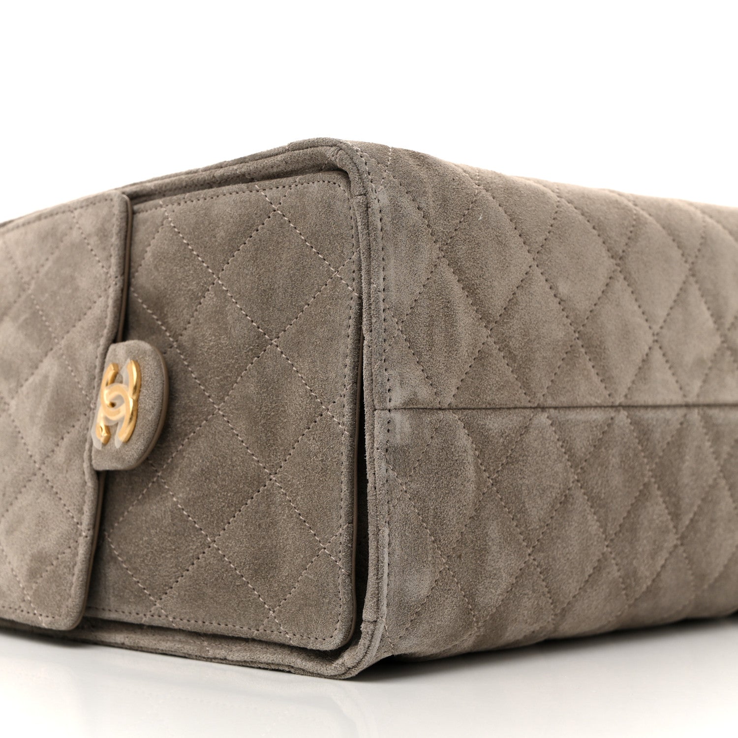 Suede Quilted Medium CHNL 25 Handbag Grey
