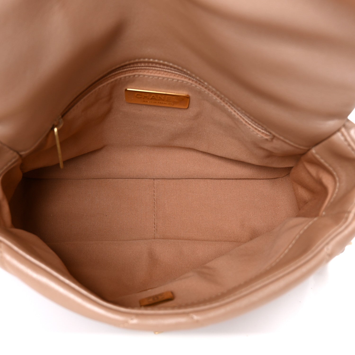 Shiny Lambskin Quilted Medium CHNL 19 Flap Beige