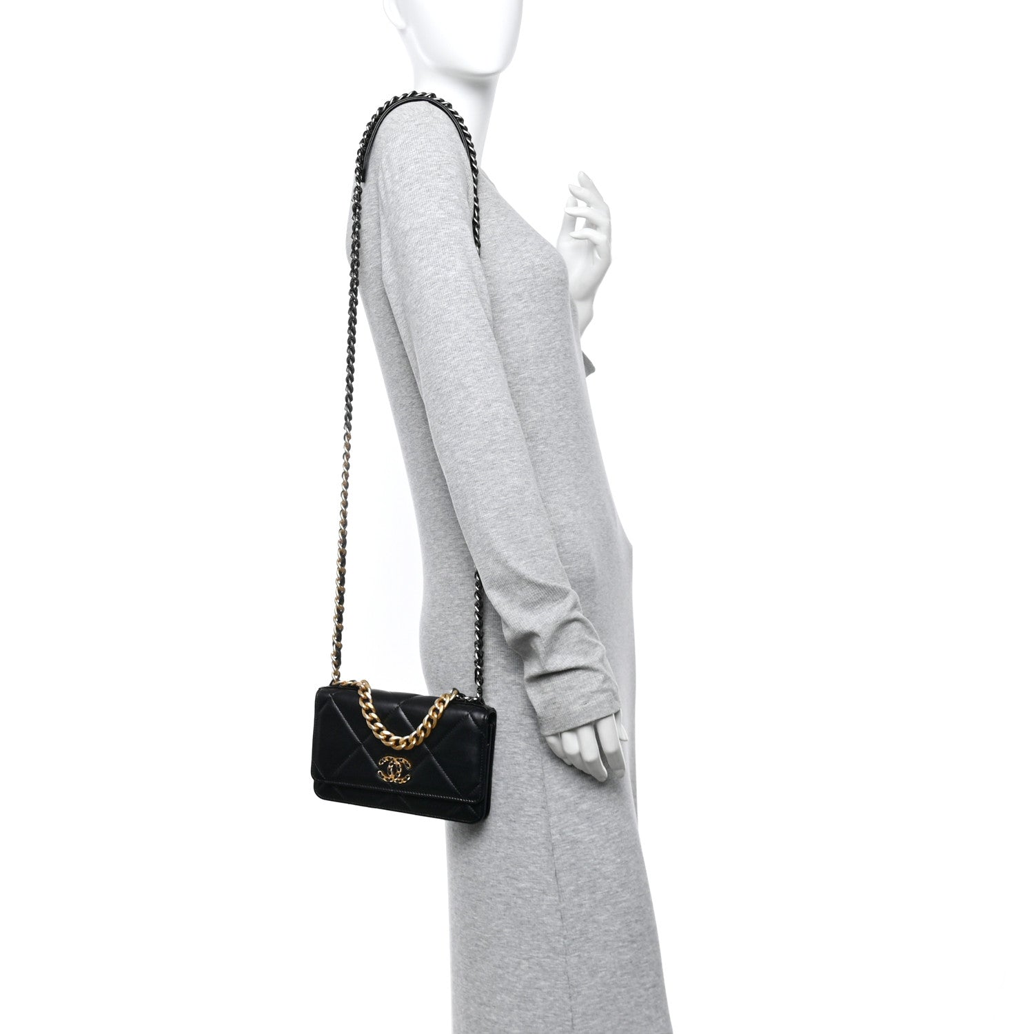 Lambskin Quilted CHNL 19 Wallet On Chain WOC Black