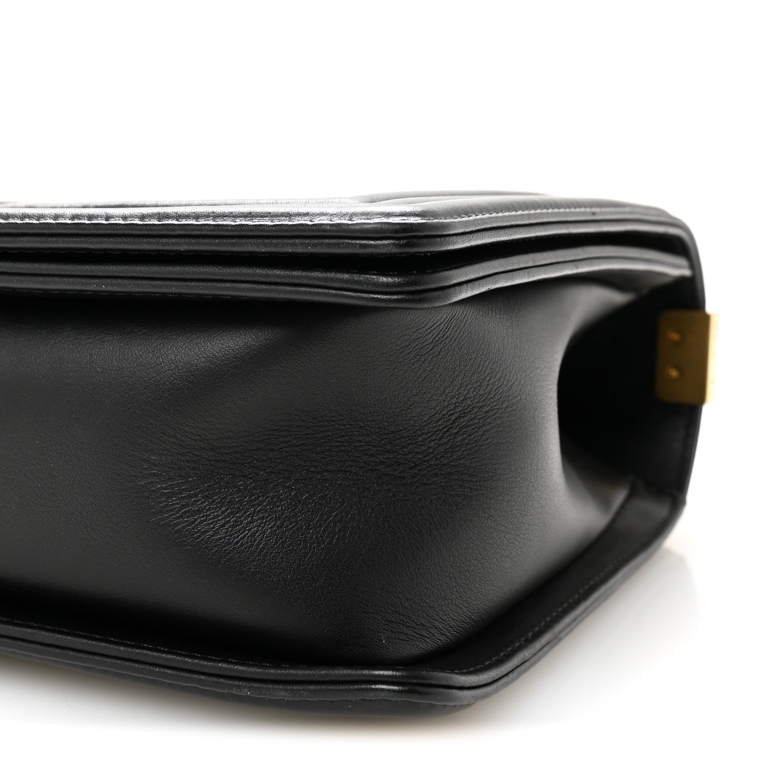 Calfskin Caviar Suede Chevron New Medium Boy Flap Black