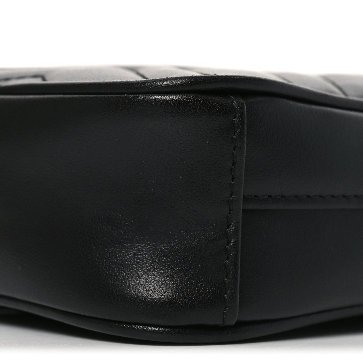 Calfskin Matelasse Mini GG Marmont Crossbody Bag Black