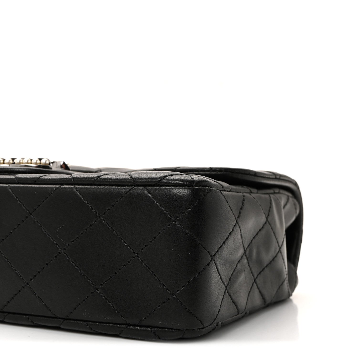 Lambskin Quilted Medium Westminster Pearl Flap Black