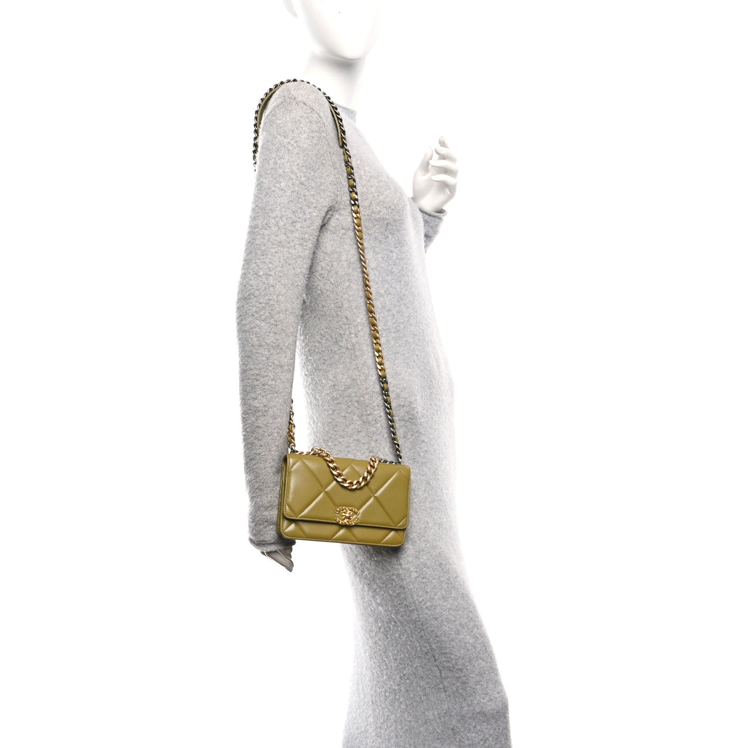 Lambskin Quilted CHNL 19 Wallet On Chain WOC Green