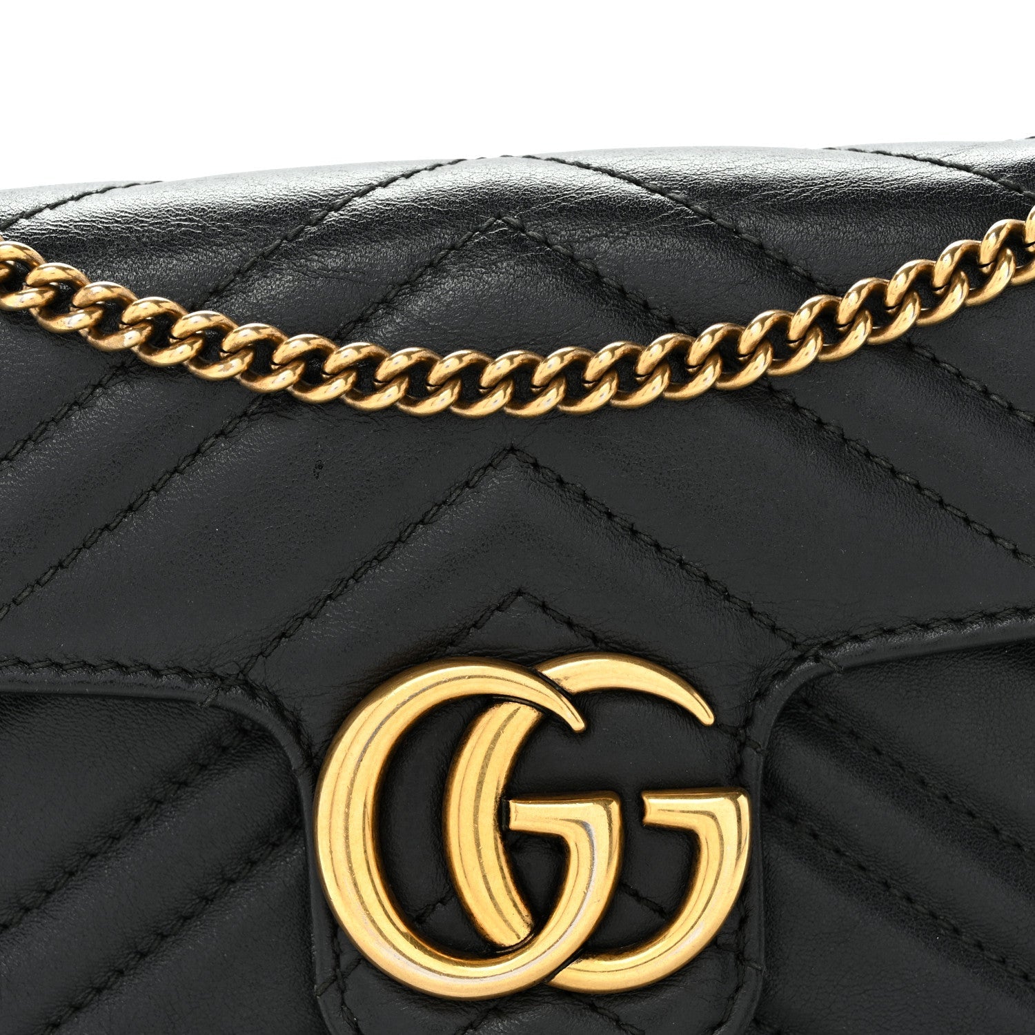 Calfskin Matelasse Super Mini GG Marmont Shoulder Bag Black