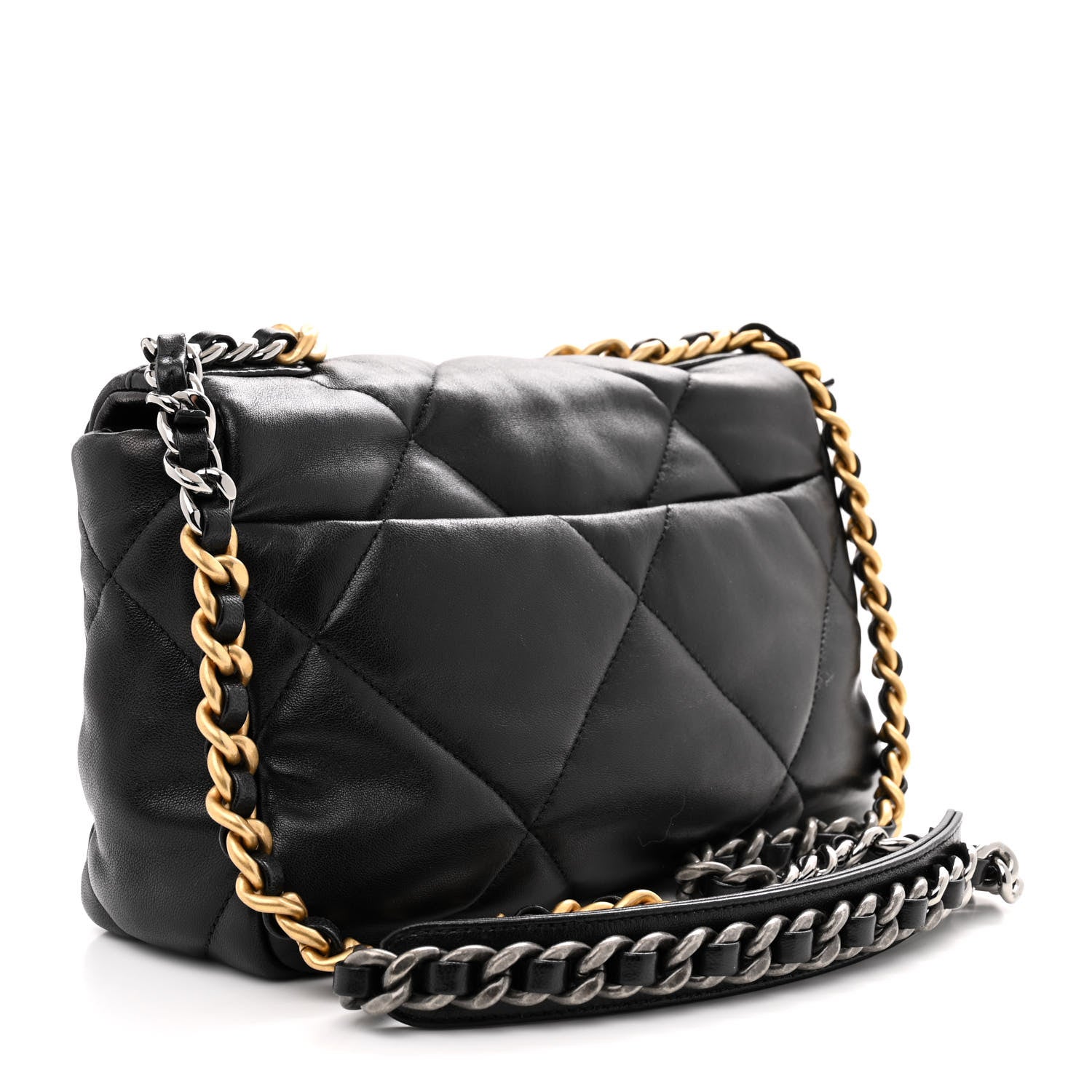 Lambskin Quilted Medium CHNL 19 Flap Black