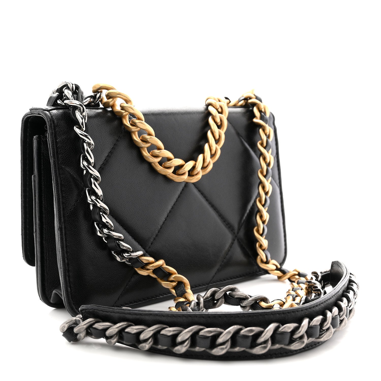Lambskin Quilted CHNL 19 Wallet On Chain WOC Black