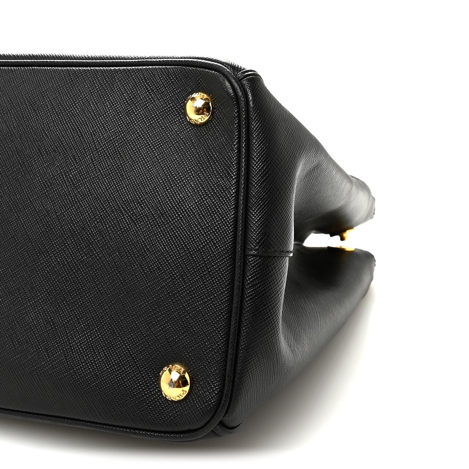 Saffiano Lux Medium Galleria Double Zip Tote Black