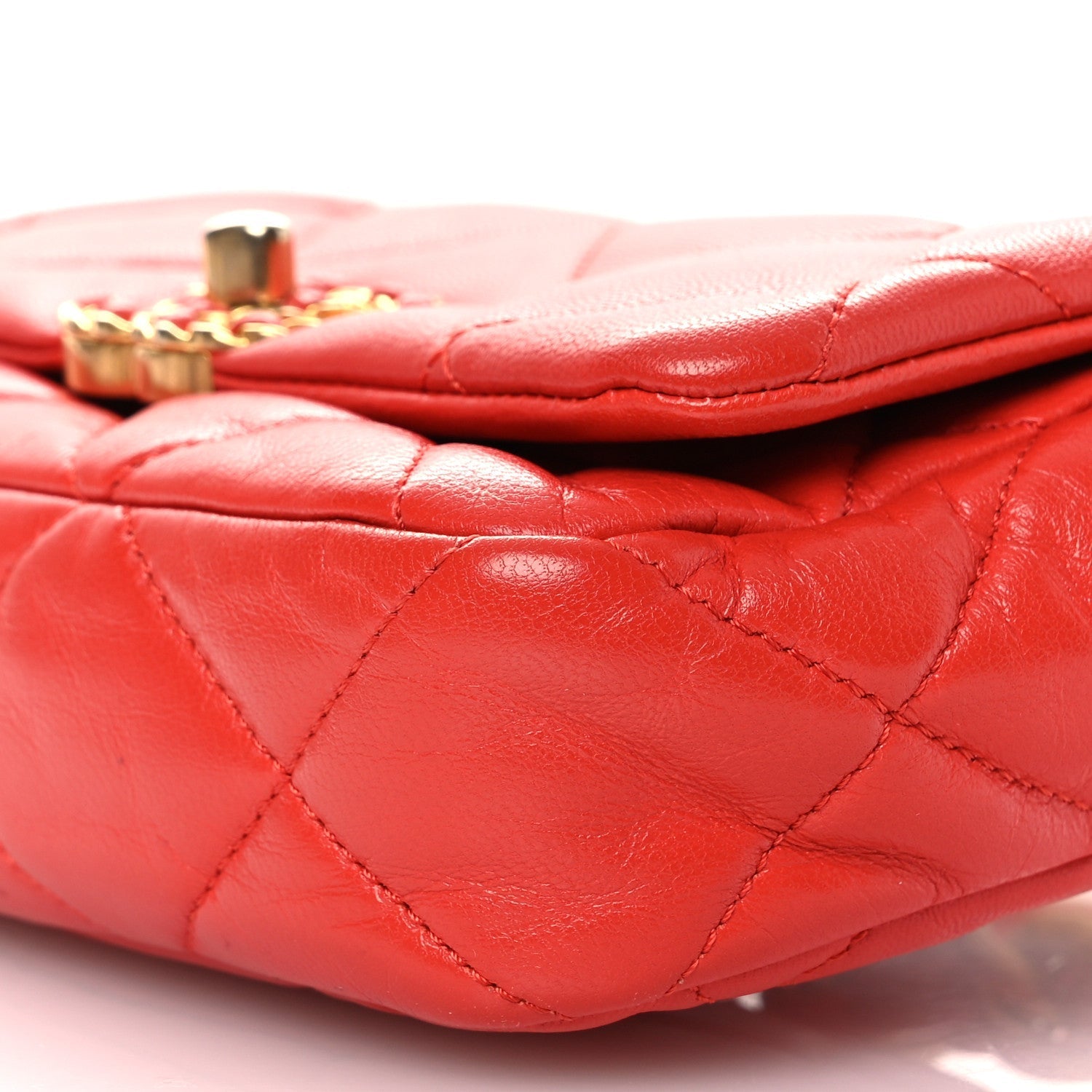 Lambskin Quilted CHNL 19 Waist Bag Red