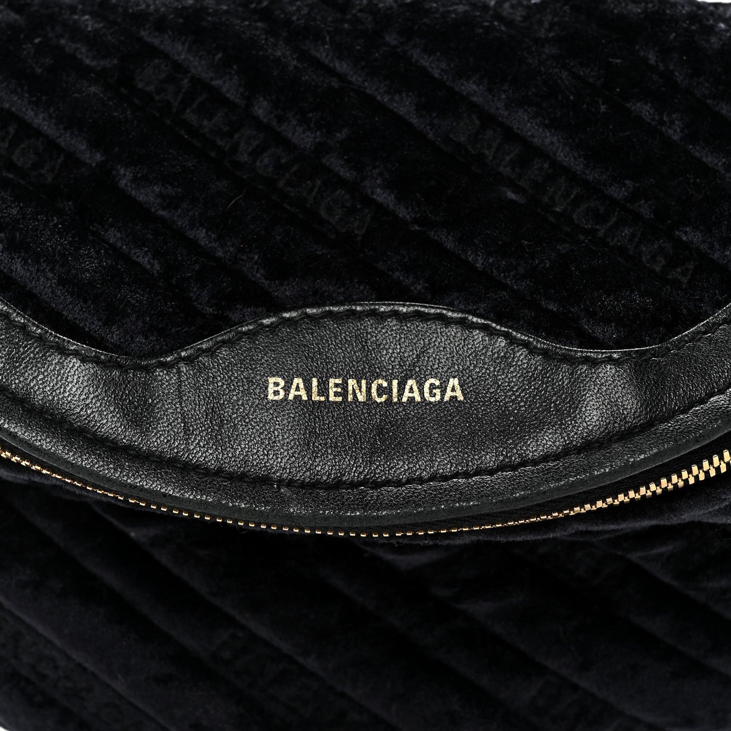 Crushed Velvet Logo Embossed XXS Souvenir Belt Bag Black