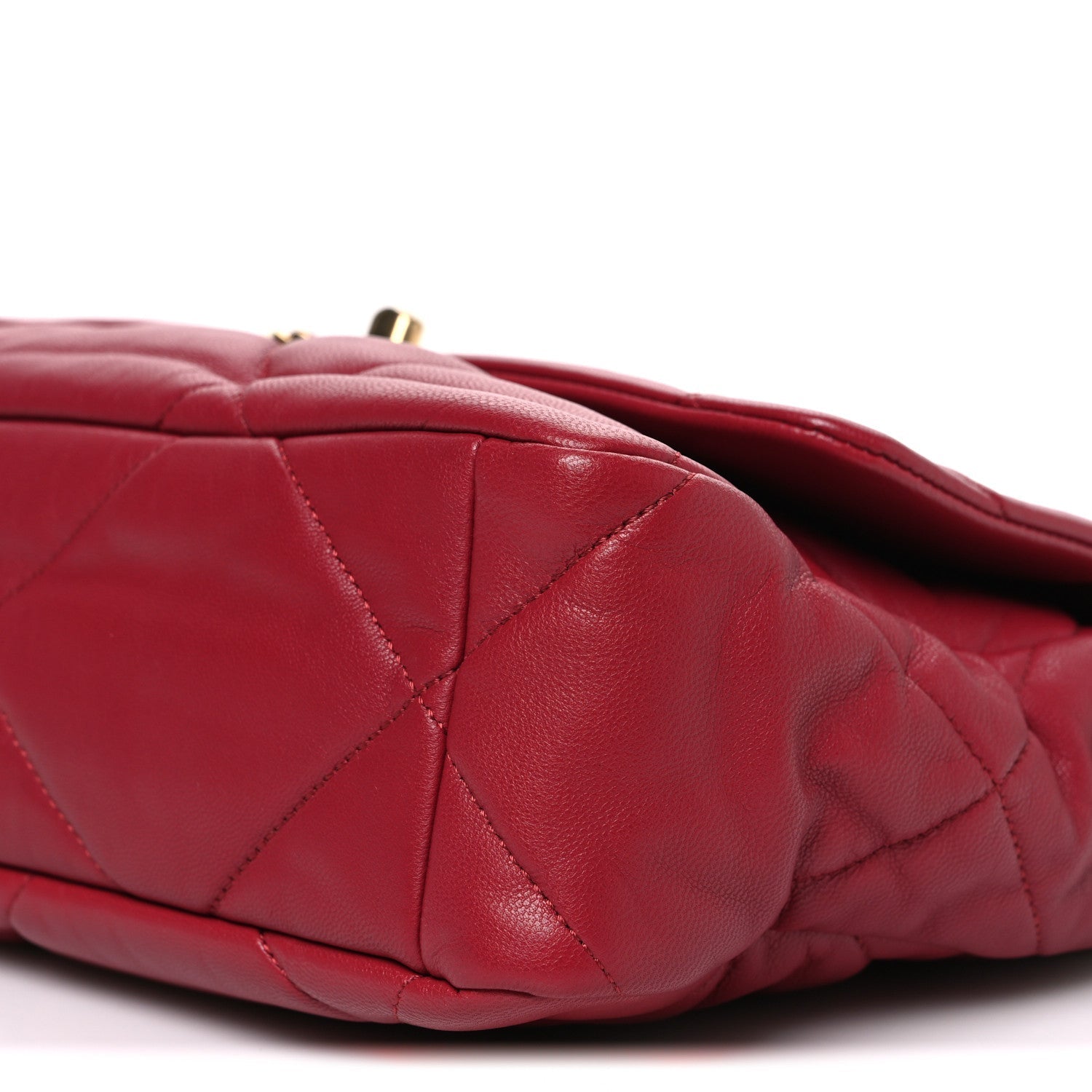 Lambskin Quilted Large CHNL 19 Flap Red