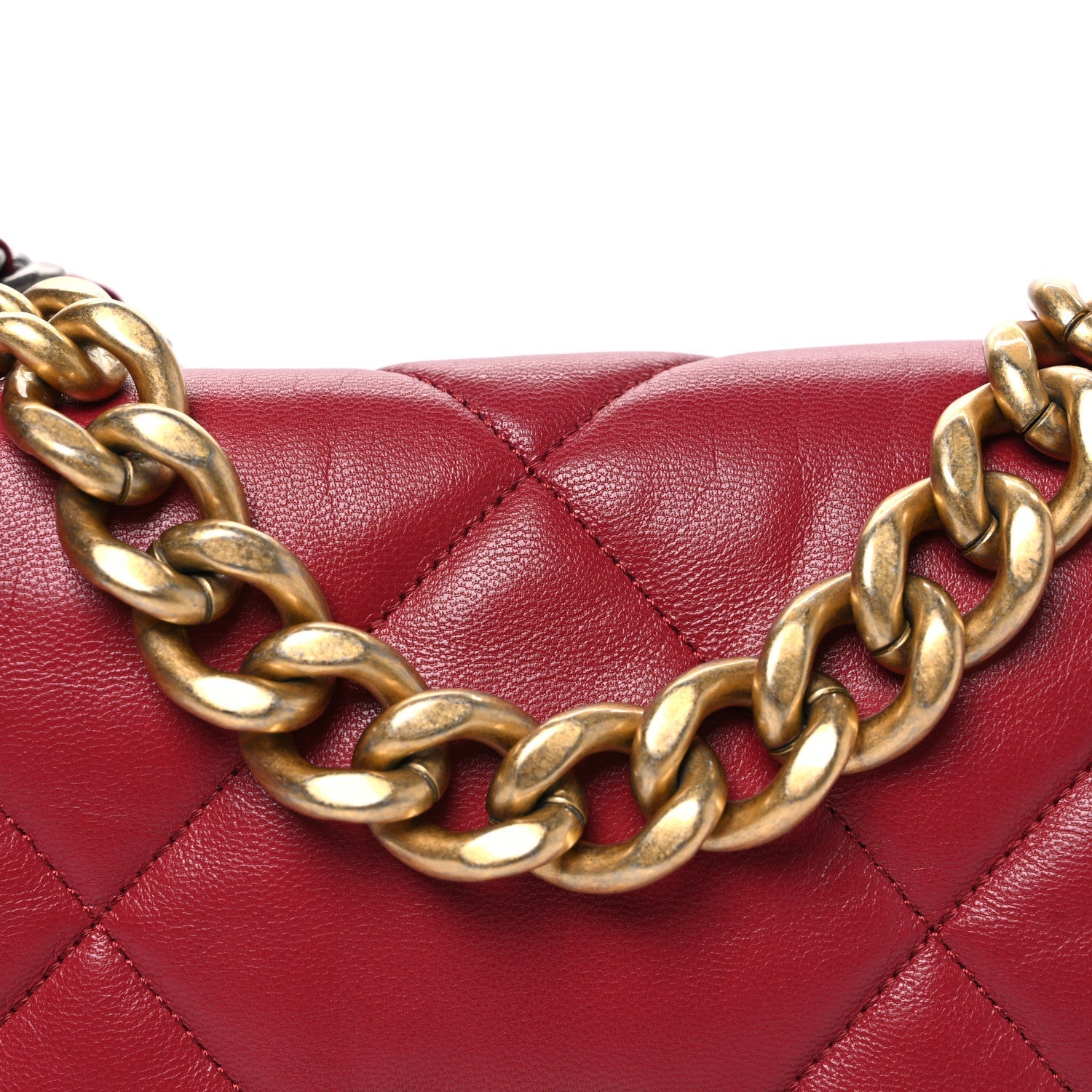 Lambskin Quilted Large CHNL 19 Flap Red