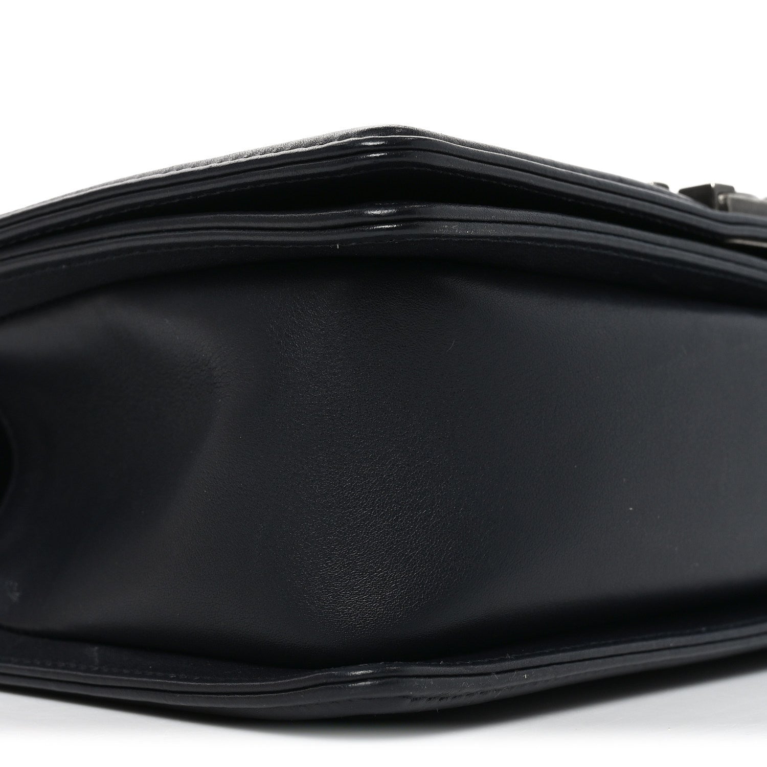 Lambskin Chevron Quilted Medium Boy Flap Black