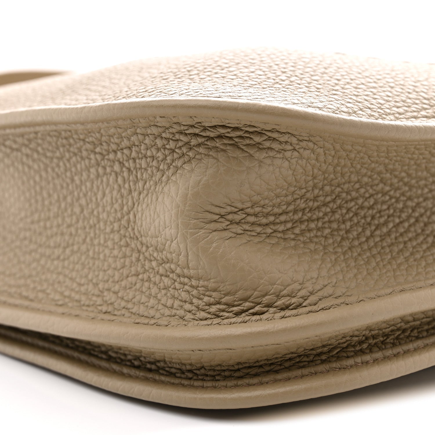 Taurillon Clemence Evelyne III PM Beige Marfa