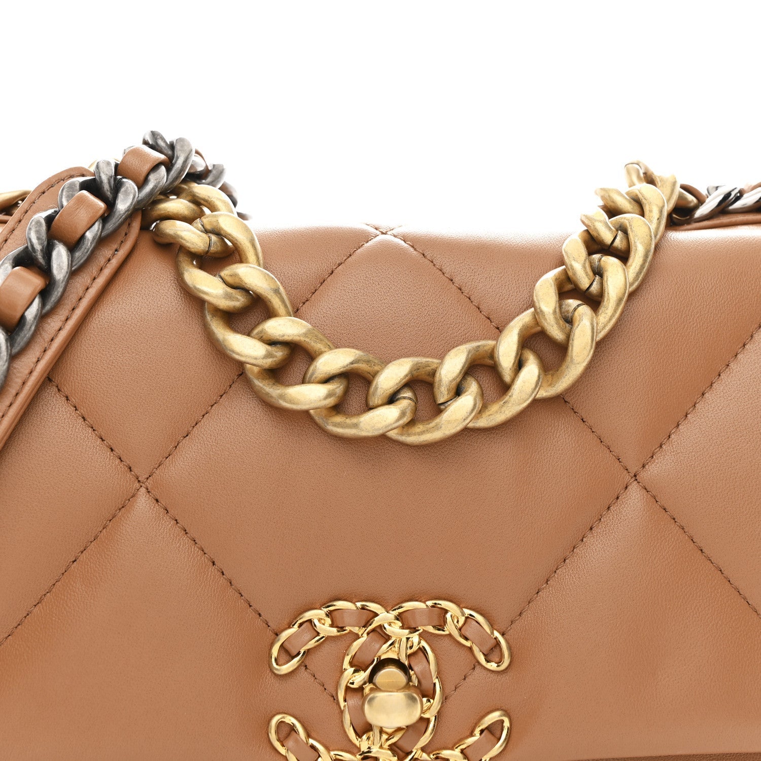 Lambskin Quilted Medium CHNL 19 Flap Brown