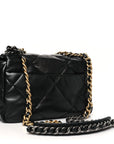 Lambskin Quilted Medium CHNL 19 Flap Black