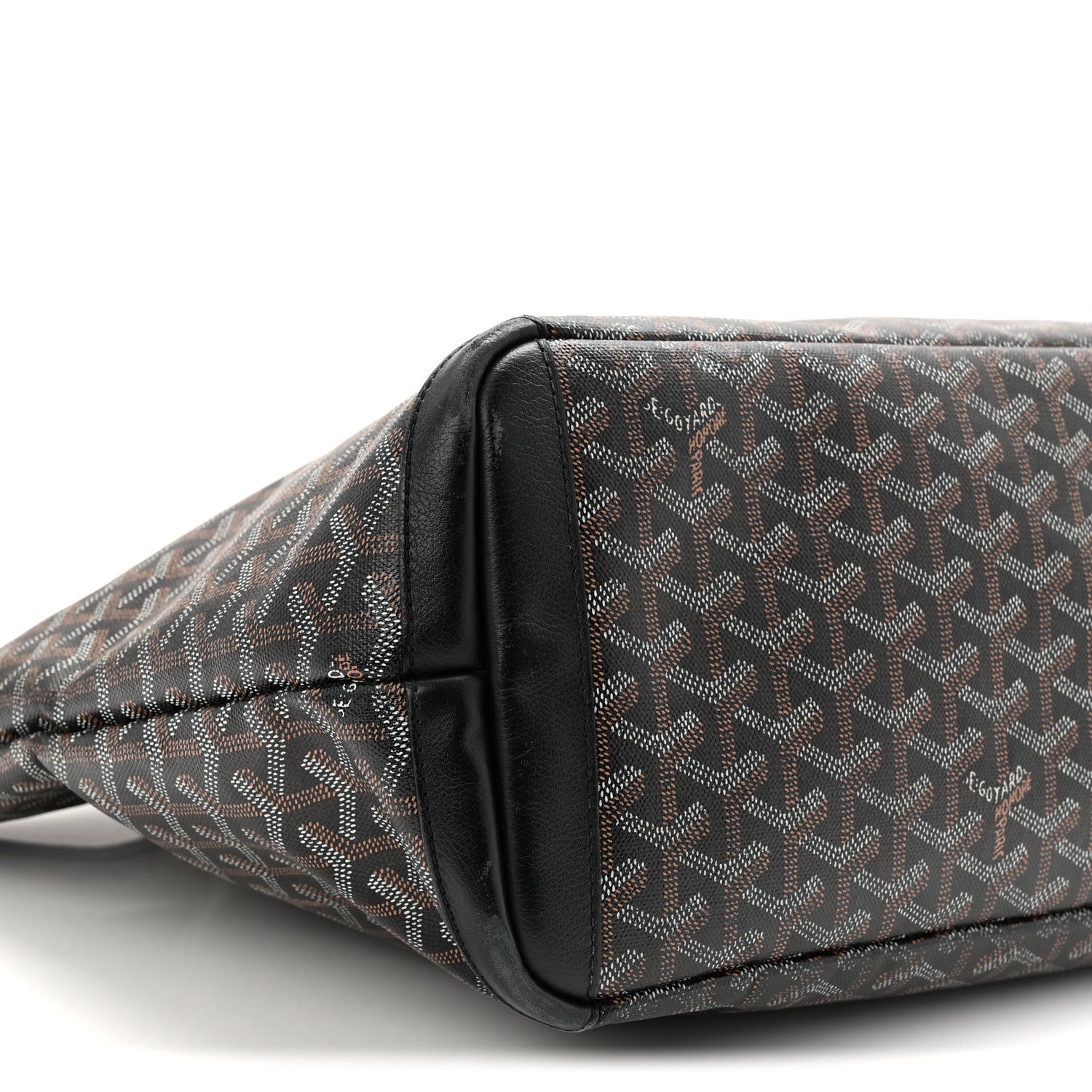 Goyardine Artois MM Black