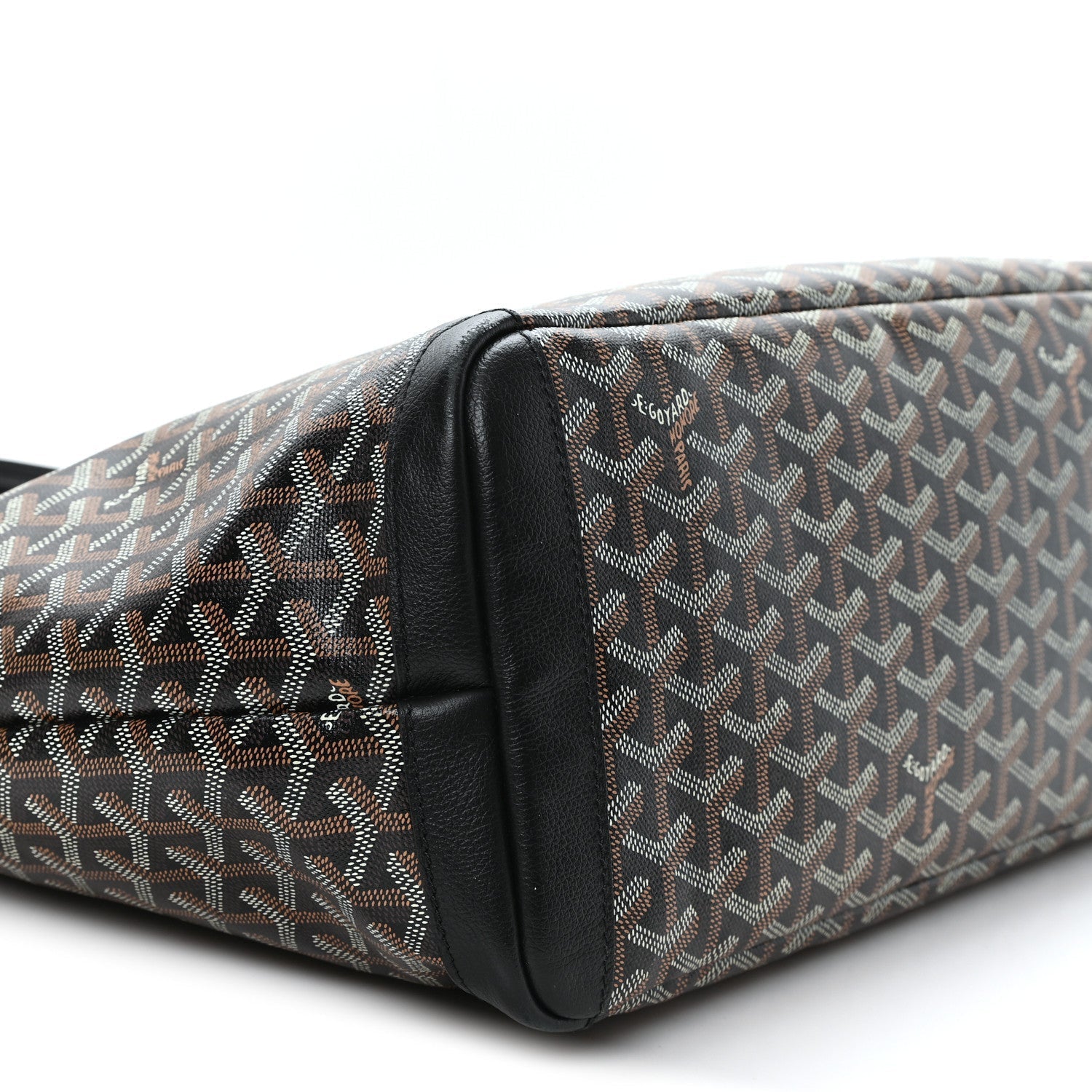 Goyardine Artois MM Black