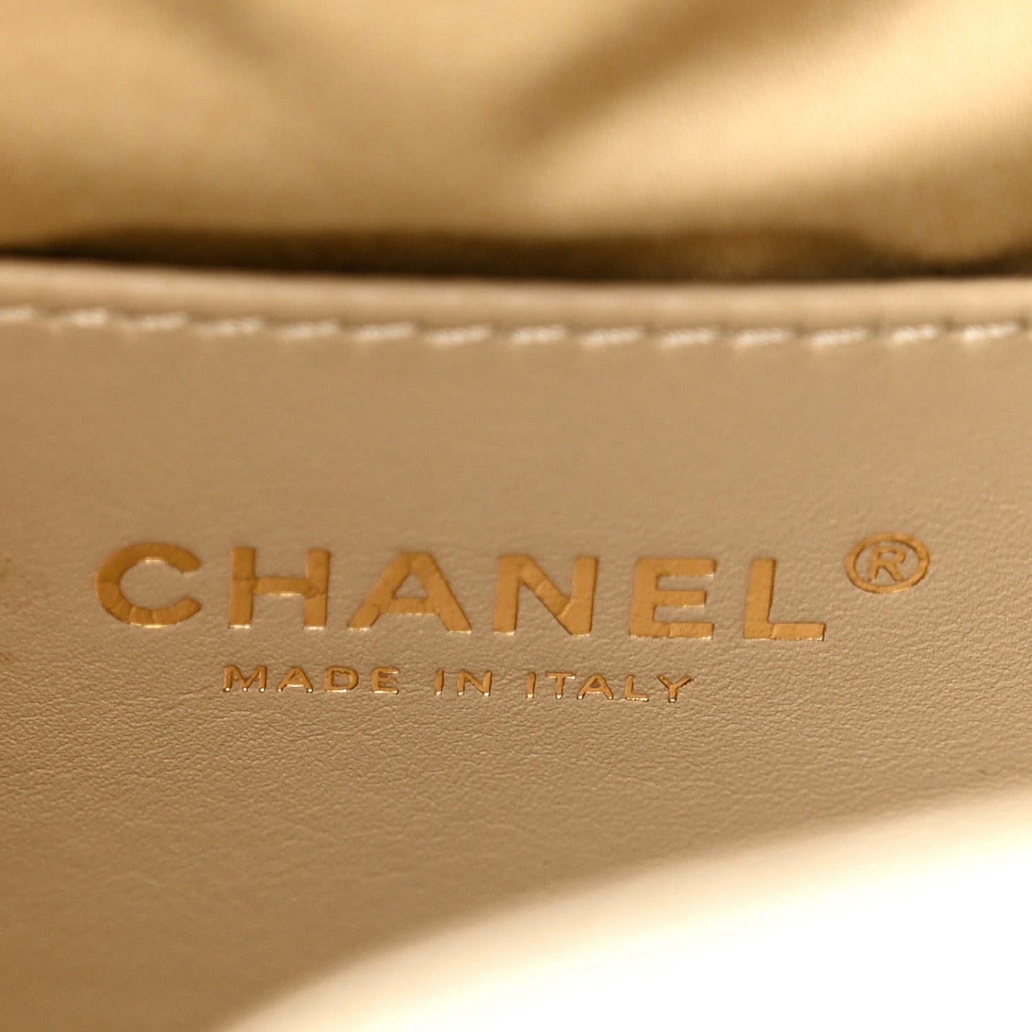 Metallic Caviar Quilted Small CHNL 25 Handbag Gold