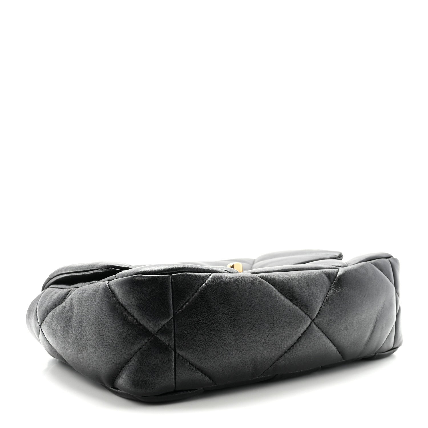 Lambskin Quilted Medium CHNL 19 Flap Black