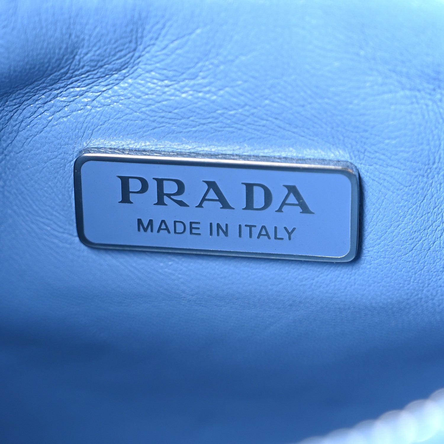 Nappa Soft Padded Re-Edition 2005 Shoulder Bag Onda