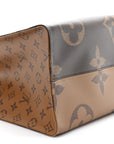 Reverse Monogram Giant Onthego GM