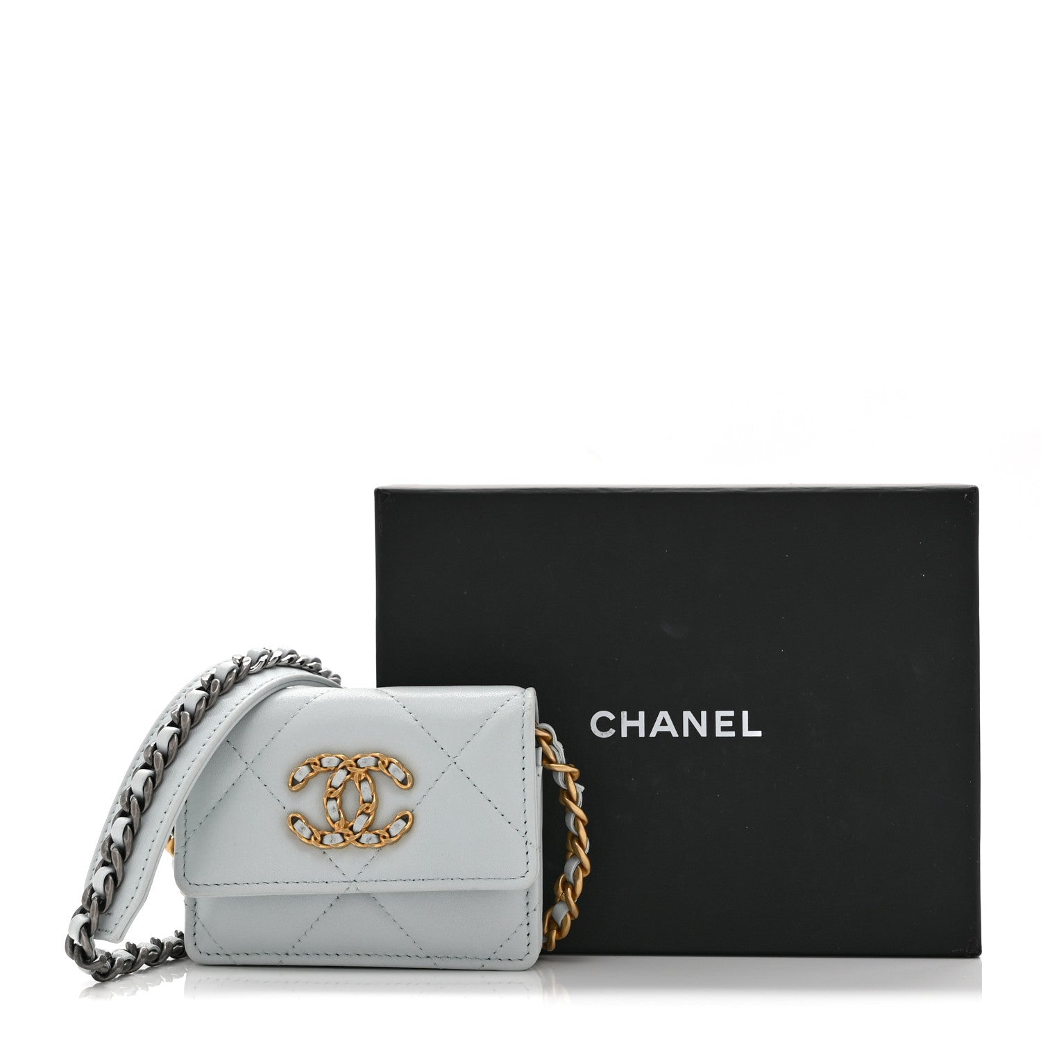 Lambskin Quilted CHNL 19 Flap Card Holder With Chain Light Blue
