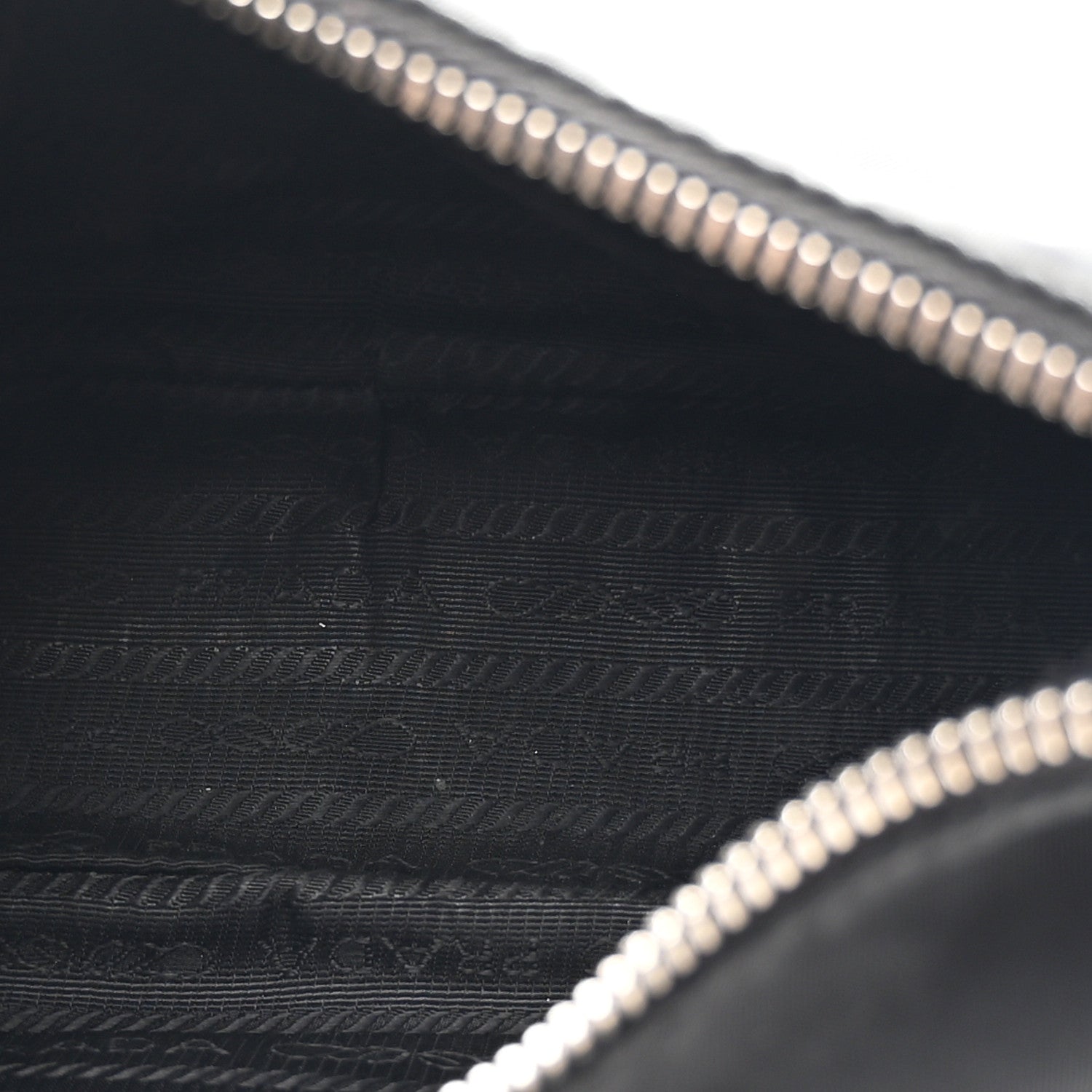 Nylon Re-Edition 2005 Shoulder Bag Black