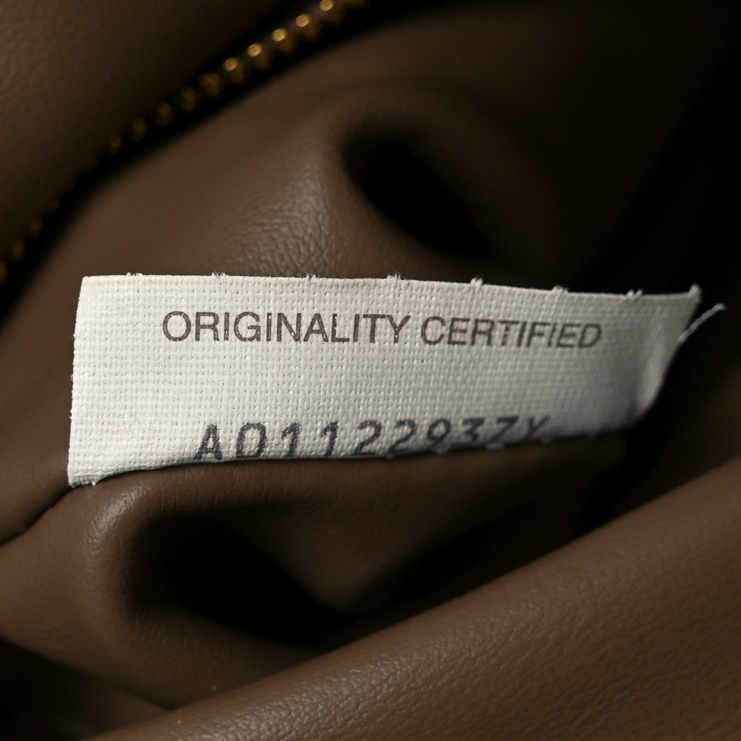 Calfskin Intrecciato Small Hop