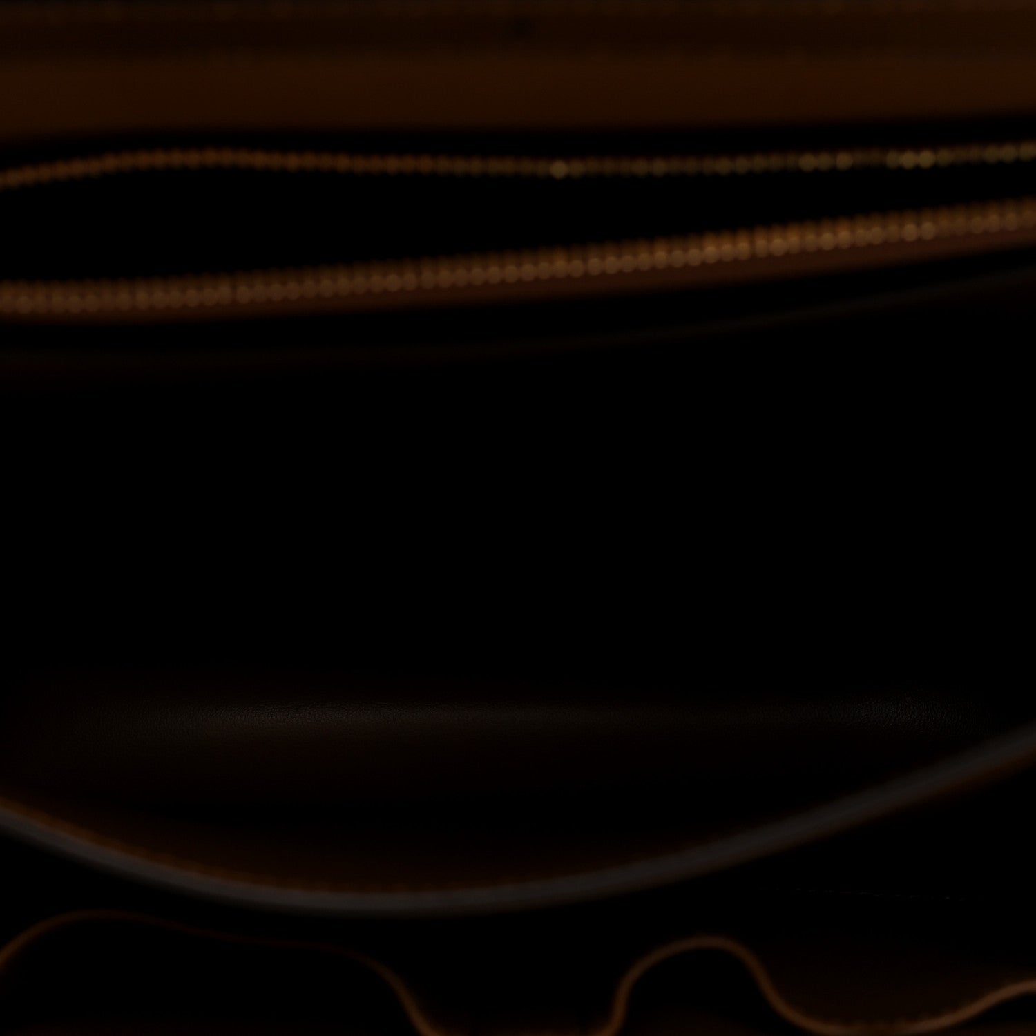 Box Calfskin Medium Classic Box Flap Bag Camel