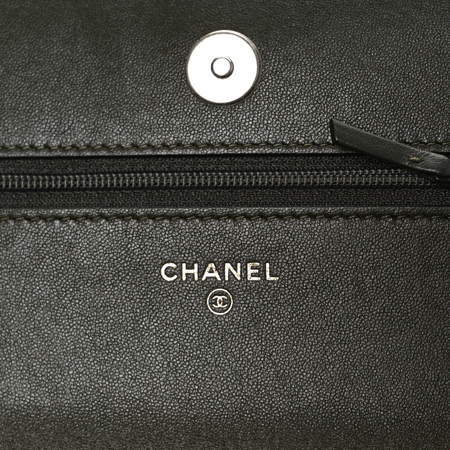 Lambskin Quilted CHNL 19 Wallet On Chain WOC Dark Green