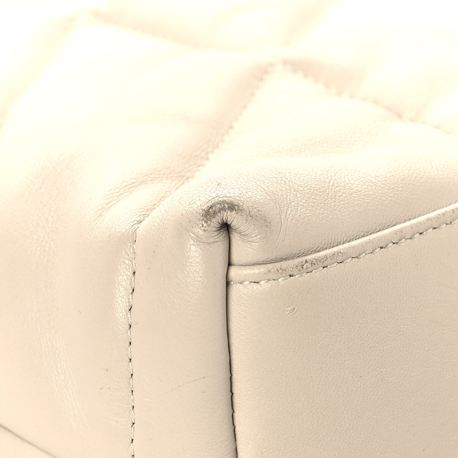Lambskin Quilted Small Loulou Puffer Monogram Chain Satchel Blanc Vintage