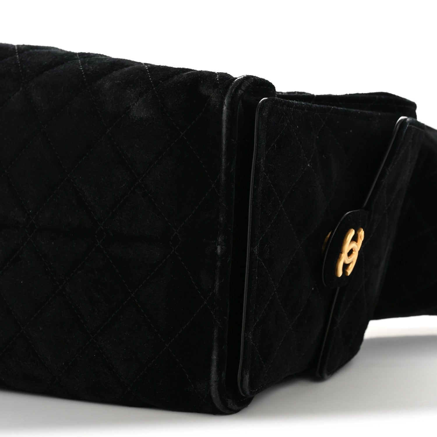 Suede Quilted Medium CHNL 25 Handbag Black