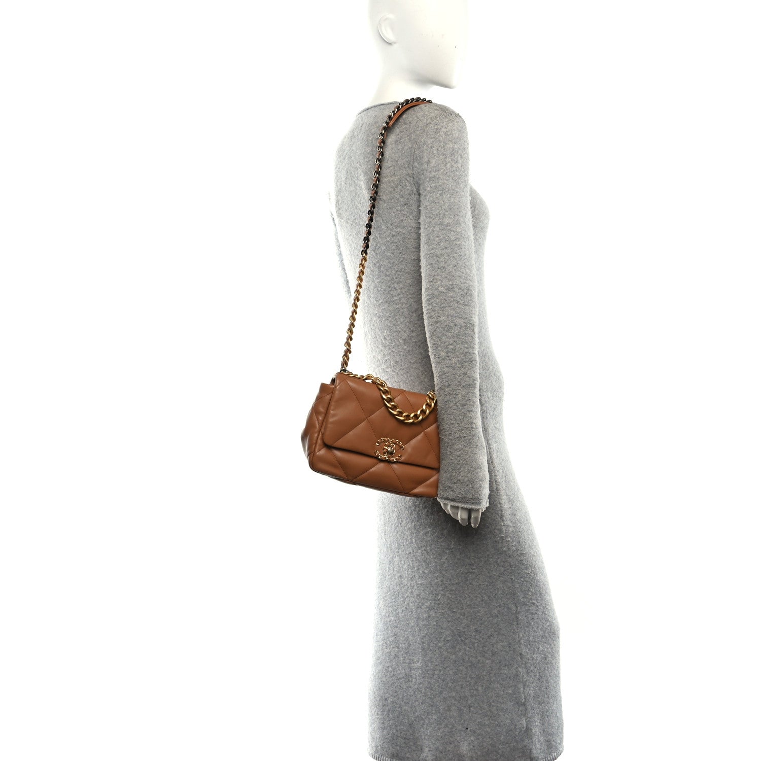Lambskin Quilted Medium CHNL 19 Flap Brown