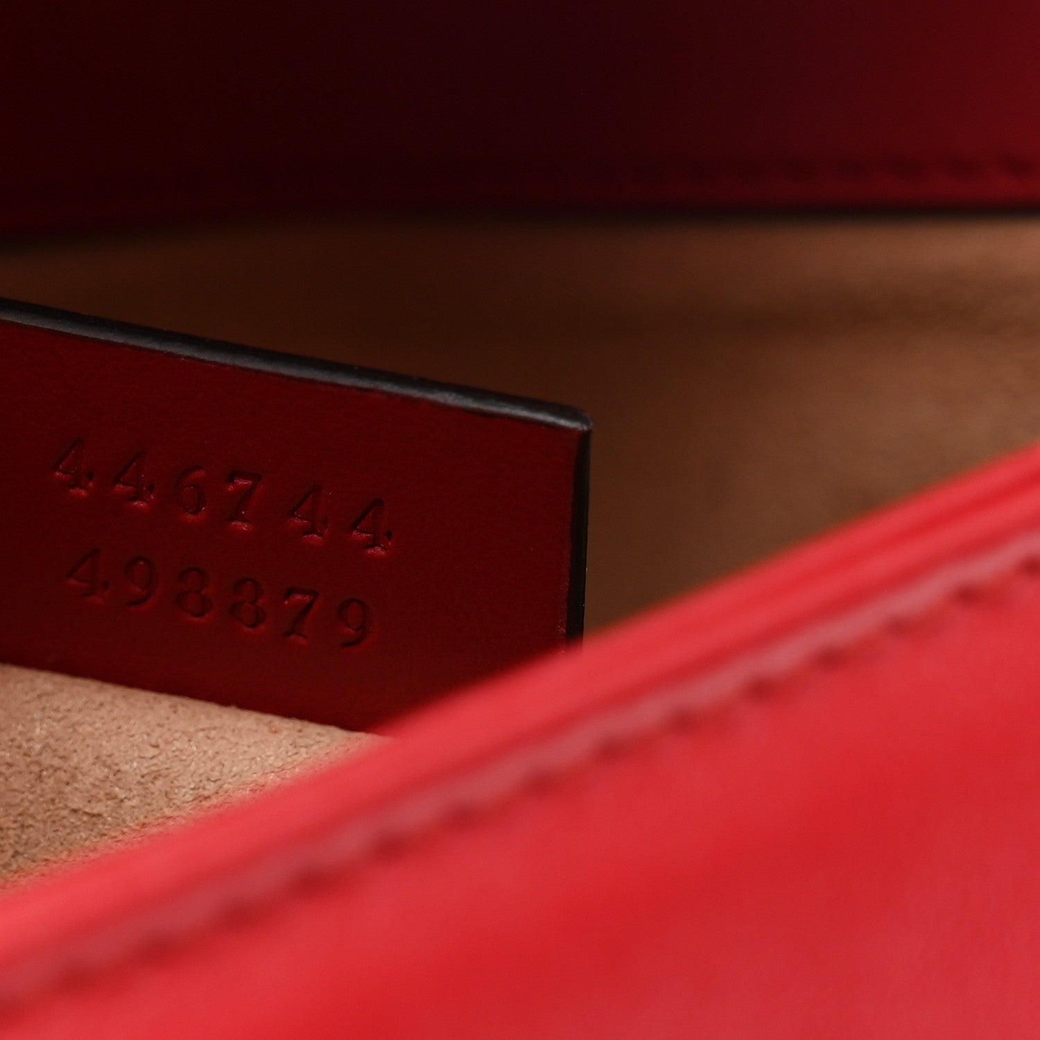 Calfskin Matelasse Mini GG Marmont Shoulder Bag Hibiscus Red