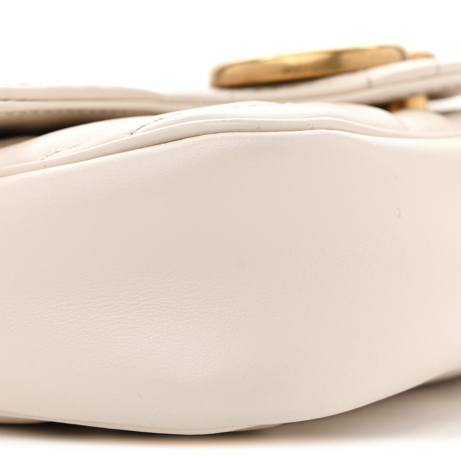 Calfskin Matelasse Super Mini GG Marmont Shoulder Bag White