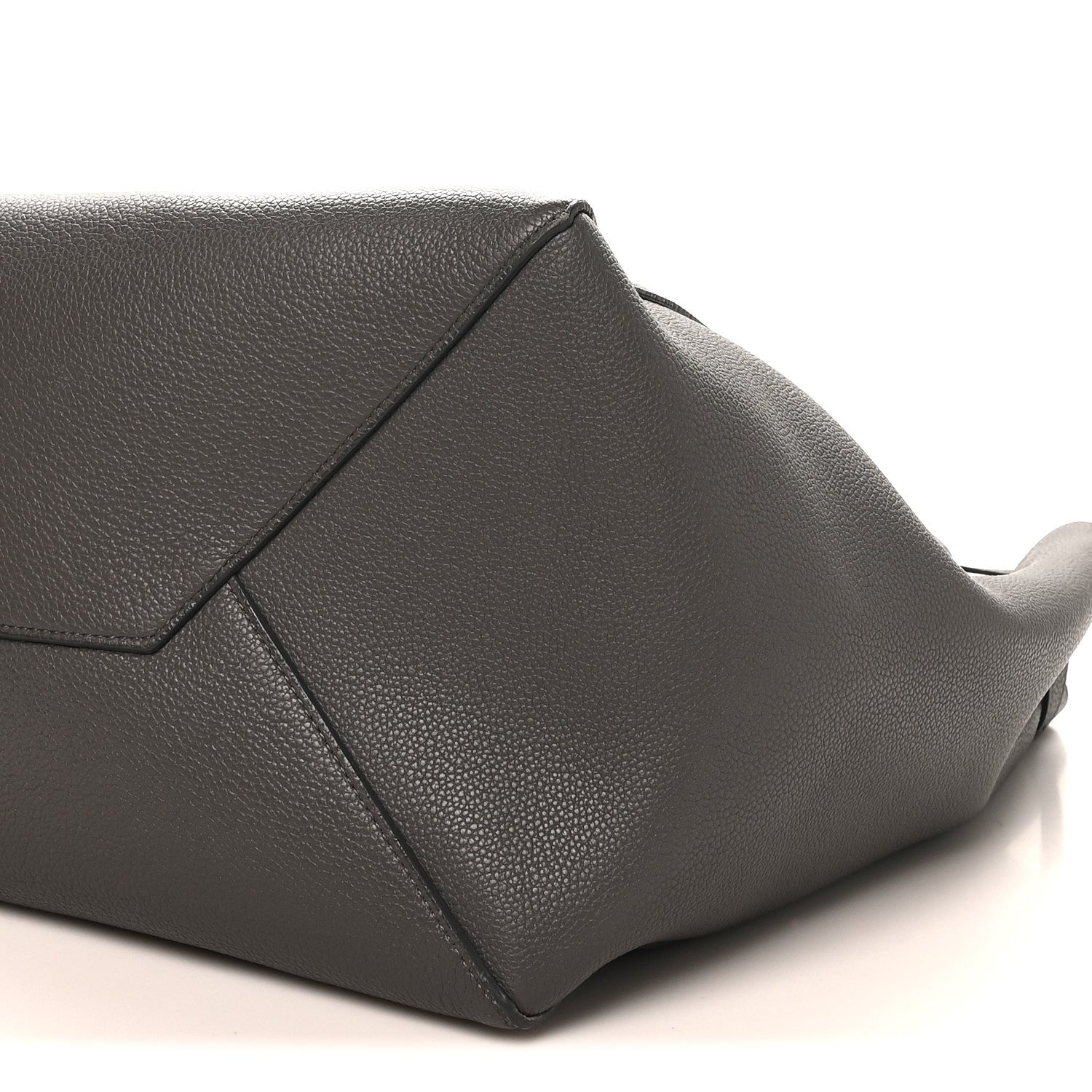 Soft Grained Calfskin Medium Belt Cabas Phantom Grey