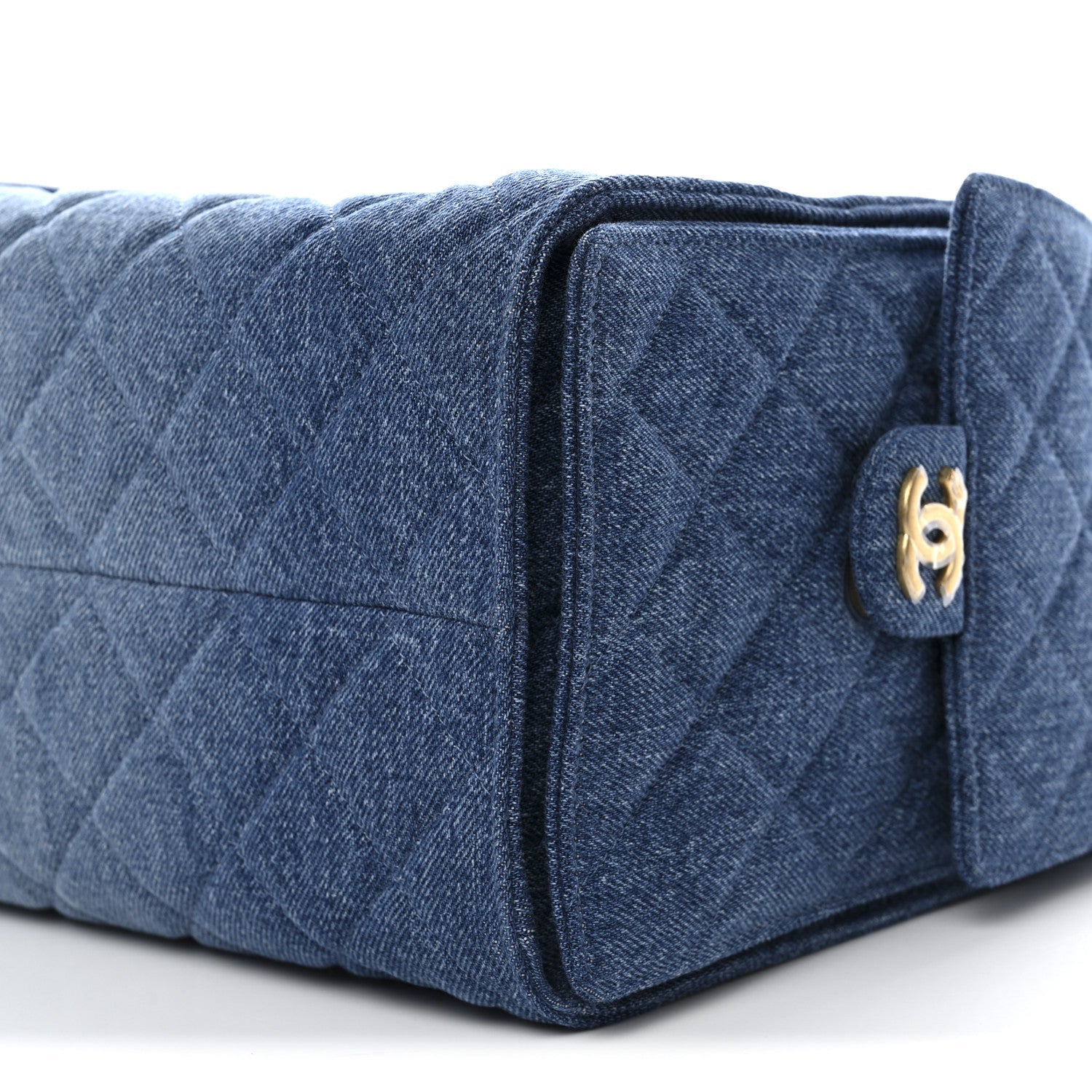 Washed Denim Quilted Medium CHNL 25 Handbag Blue