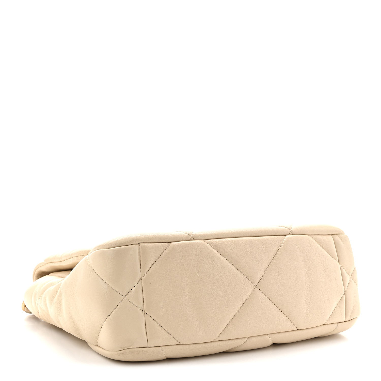 Lambskin Quilted Medium CHNL 19 Flap Light Beige
