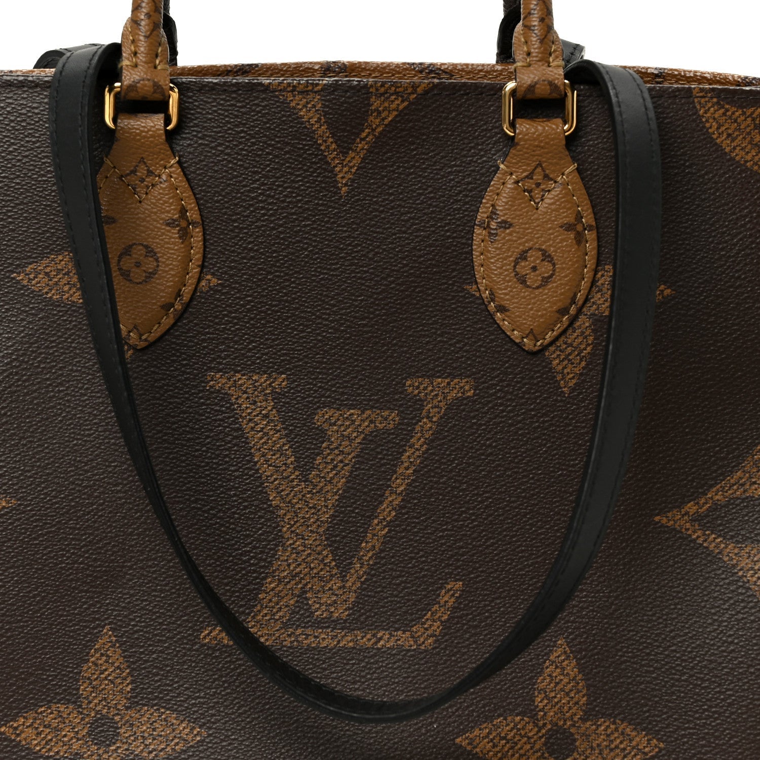 Reverse Monogram Giant Onthego MM