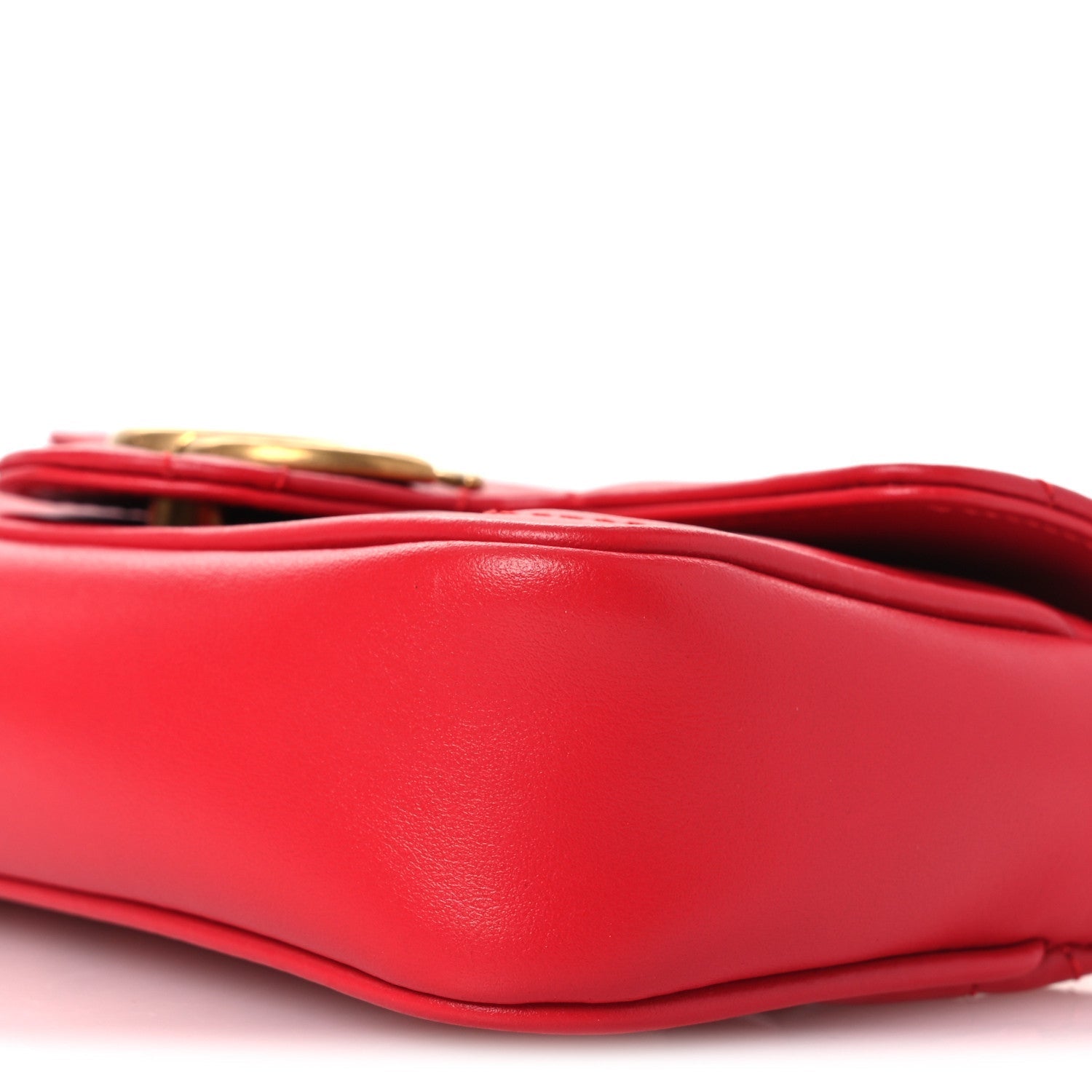 Calfskin Matelasse Super Mini GG Marmont Shoulder Bag Hibiscus Red