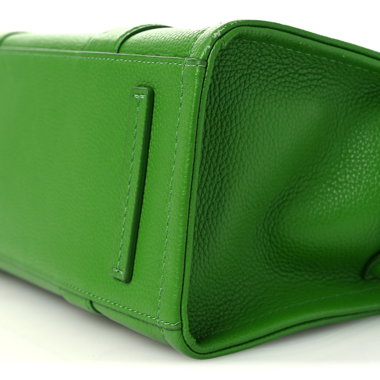 Grained Calfskin Medium The Tote Bag Kiwi
