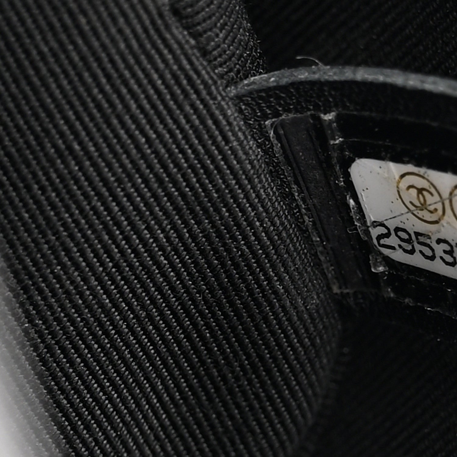 Caviar Quilted New Medium Boy Flap Black