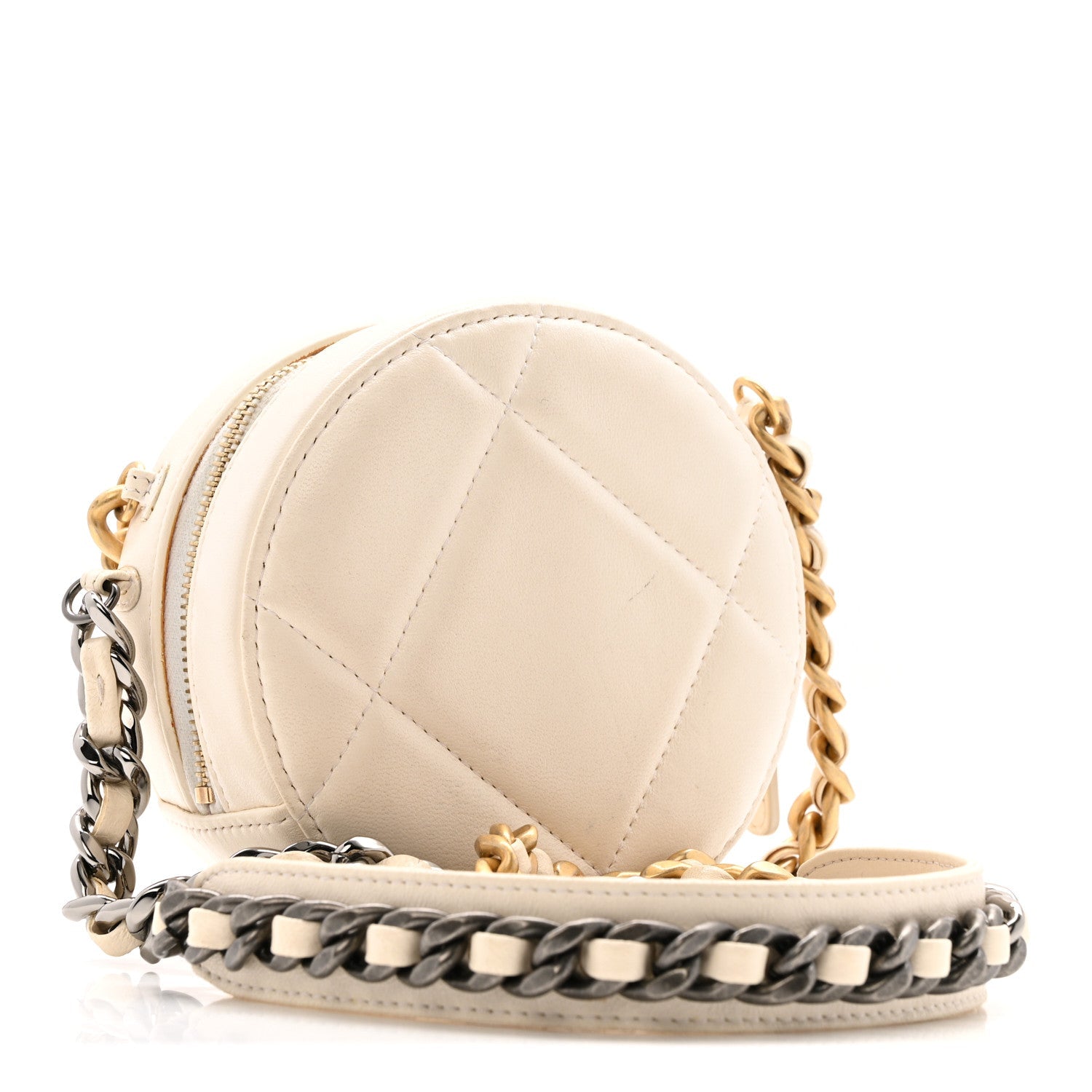 Lambskin Quilted CHNL 19 Round Clutch With Chain White