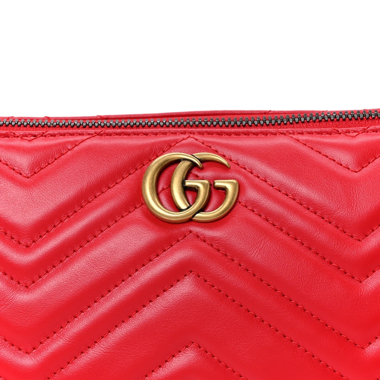Calfskin Matelasse Chevron GG Marmont Sling Shoulder Bag Rosso