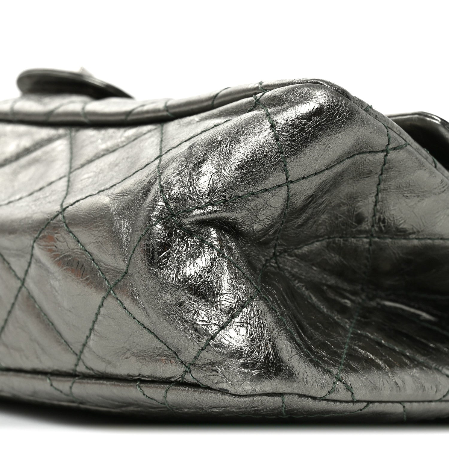 Metallic Aged Calfskin Quilted 2.55 Reissue 227 Flap Vert Fonce